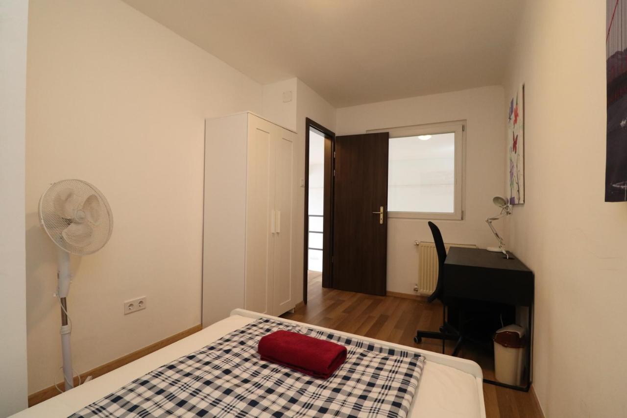 New Guest House A In Kiraly Street 106 Boedapest Buitenkant foto