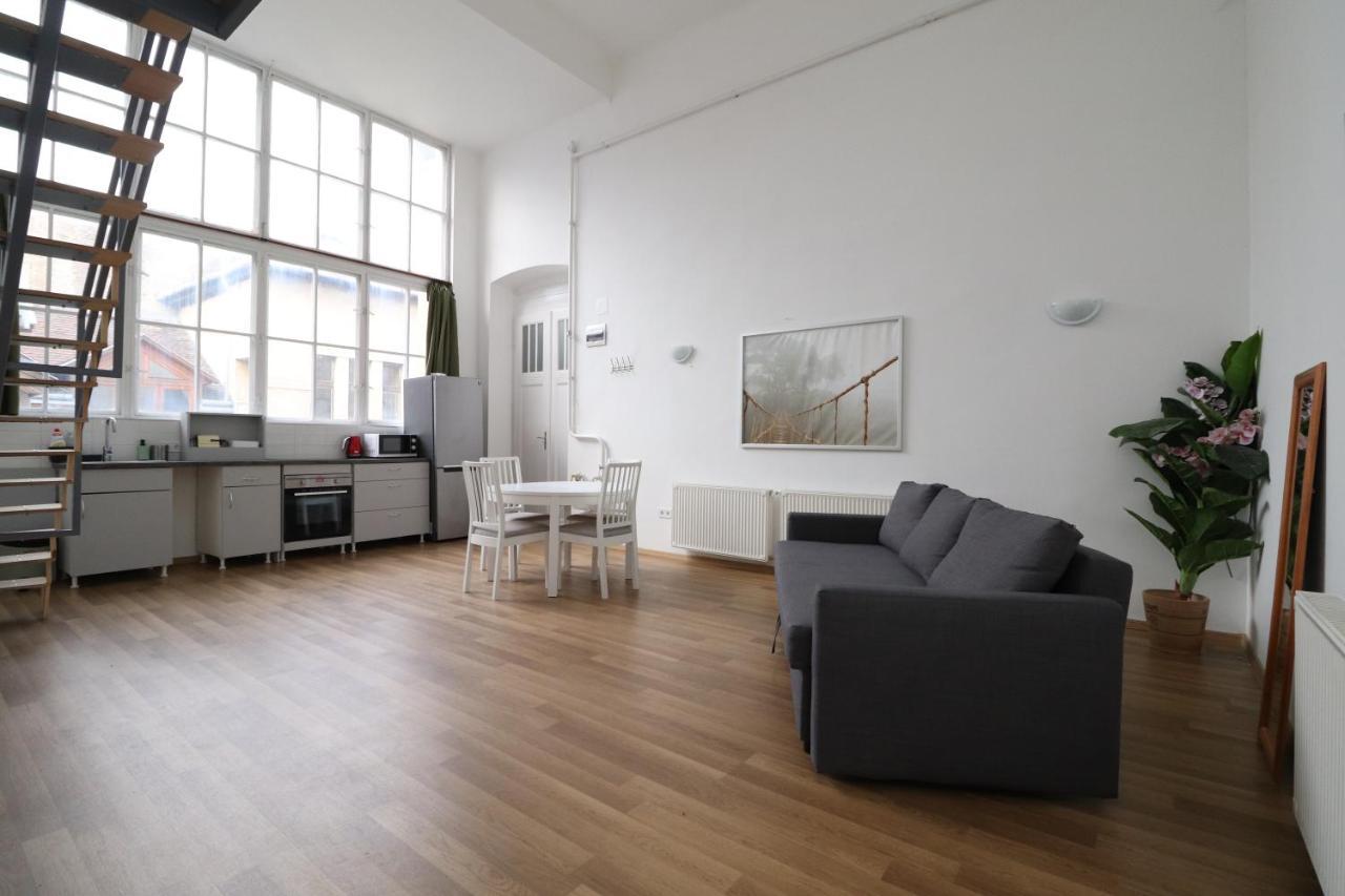 New Guest House A In Kiraly Street 106 Boedapest Buitenkant foto