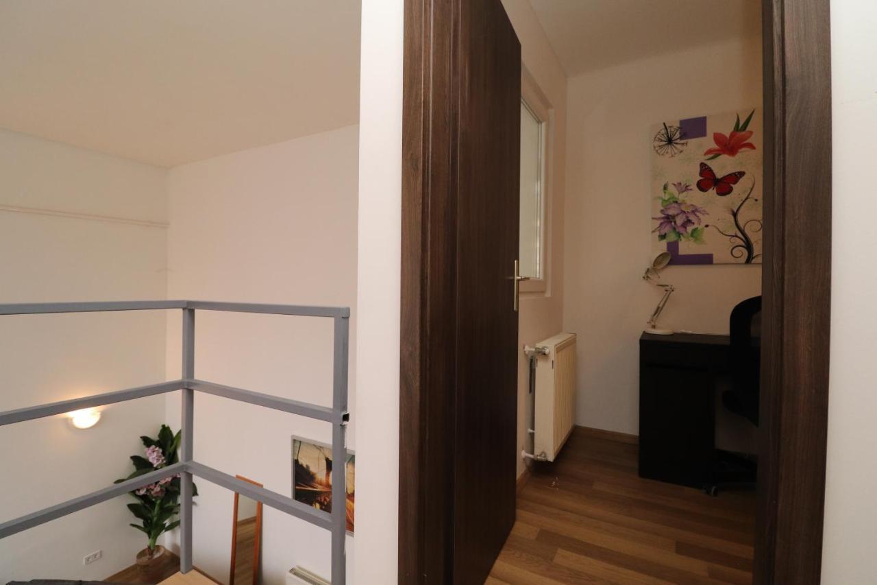 New Guest House A In Kiraly Street 106 Boedapest Buitenkant foto
