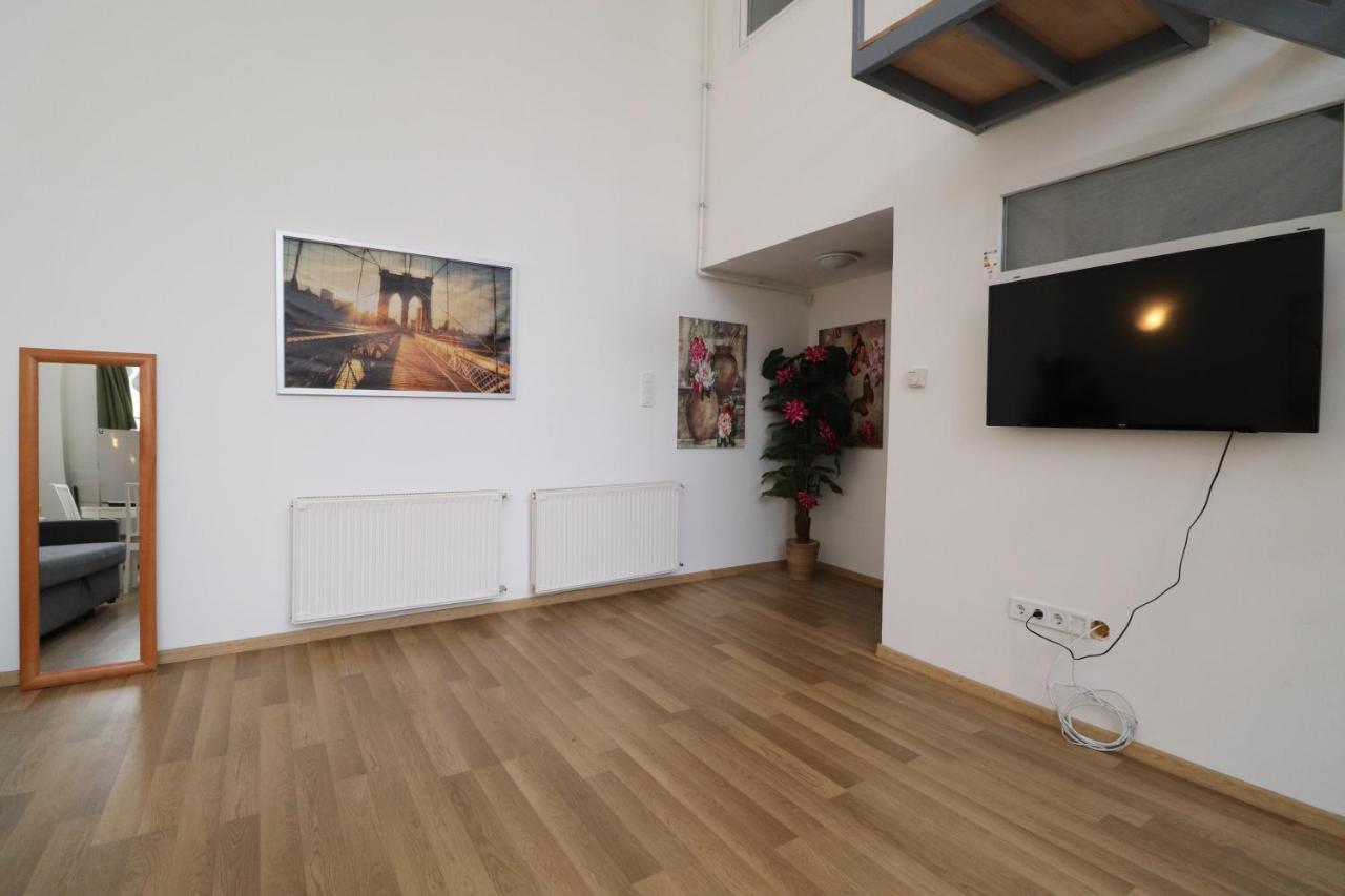 New Guest House A In Kiraly Street 106 Boedapest Buitenkant foto