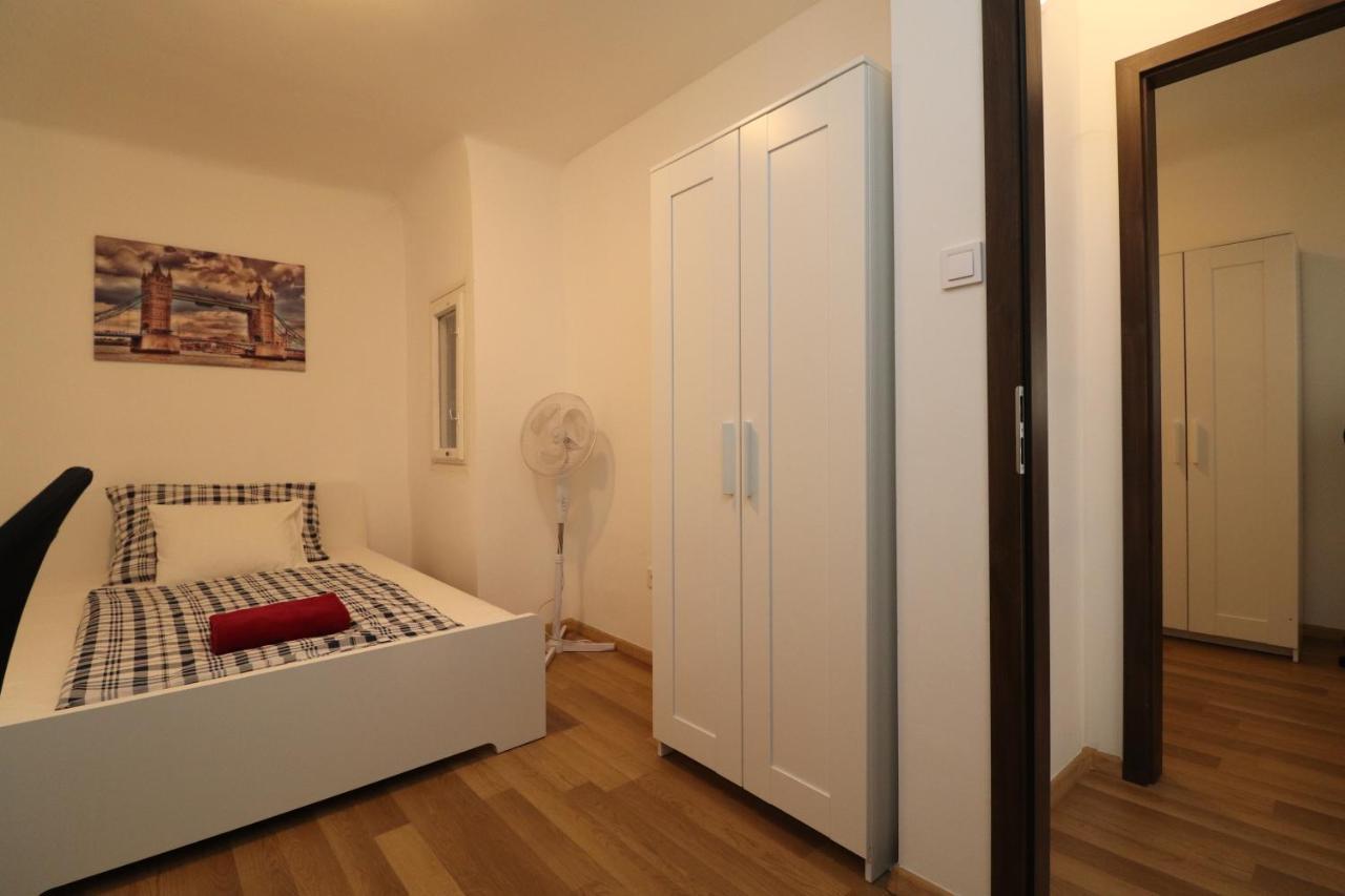 New Guest House A In Kiraly Street 106 Boedapest Buitenkant foto
